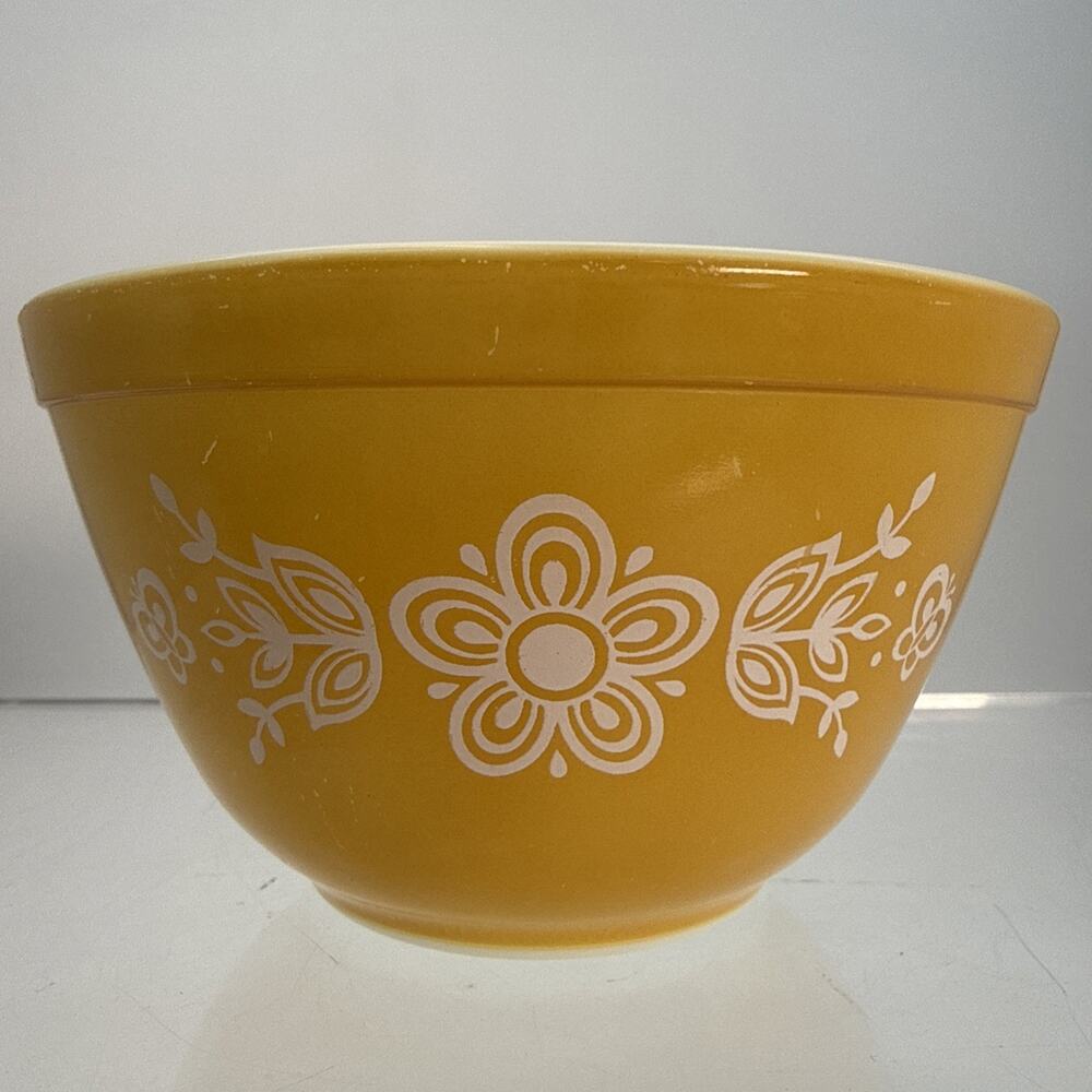 Vintage Pyrex Butterfly Gold #401 By Corning Small Mixing Nesting Bowl 1.5Pt EUC